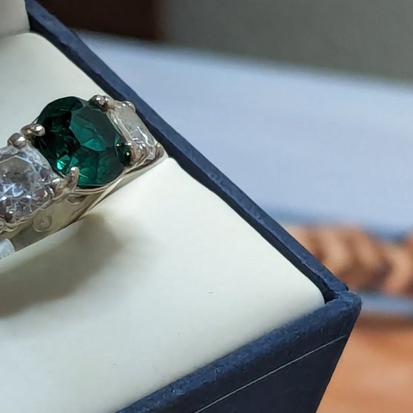 Promise ring Amazing Emerald Cz 1 Ct Green Ring Size 6 Exquisite Design Sterling - Picture 7 of 10